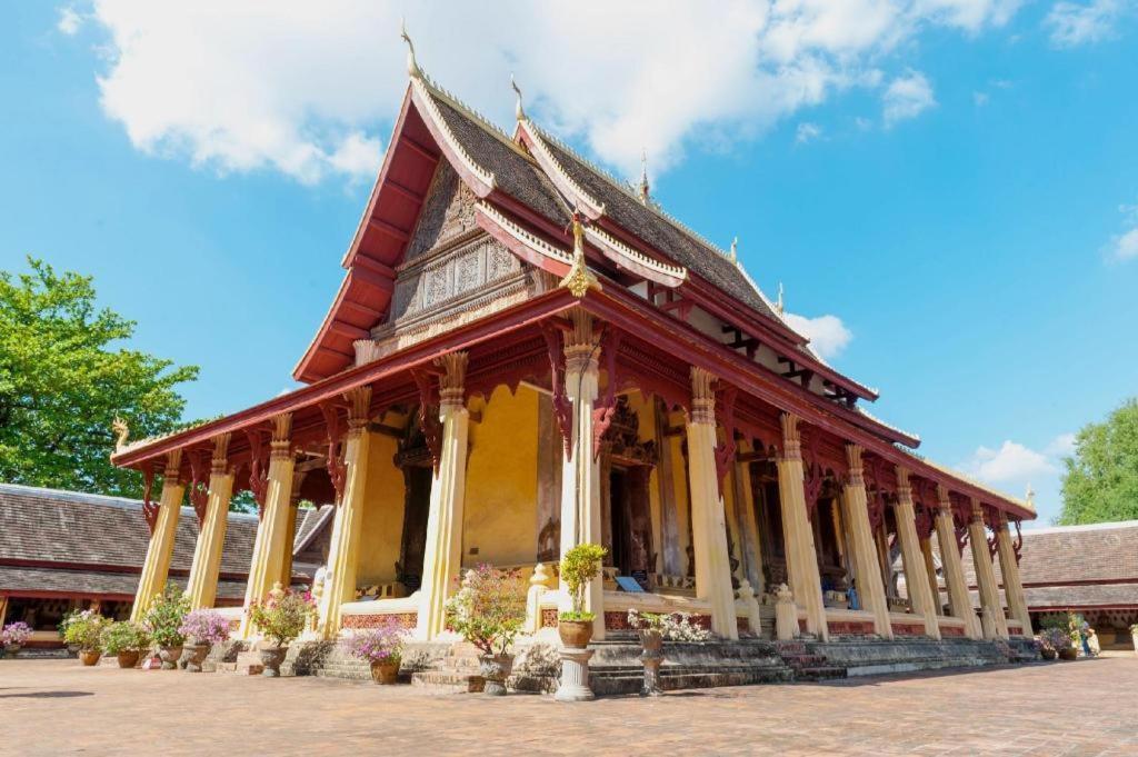 Tera Hotel Vientiane Buitenkant foto