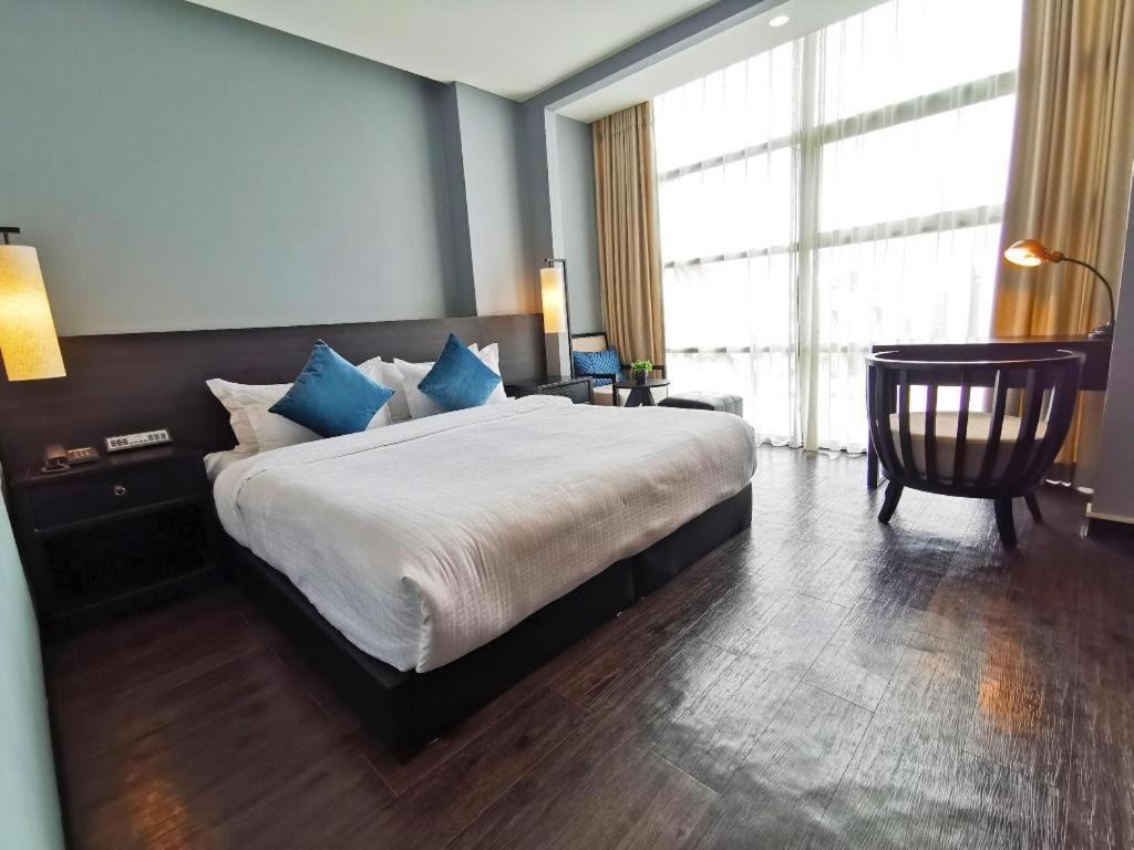 Tera Hotel Vientiane Buitenkant foto